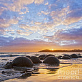 Moeraki Boulders Otago New Zealand Sunrise